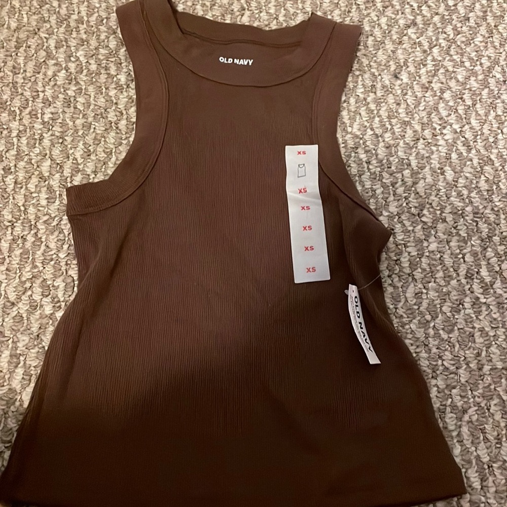 brown tank top